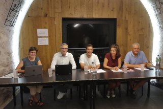 Brigitte Wolf, Philippe Cina, Clément Borgeaud, Claudia Alpiger et Yves Niveaux prêts à lancer, ensemble, 71 candidat(e)s au national